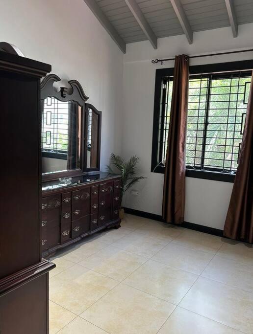 The Jewel Apartment Kingston Luaran gambar