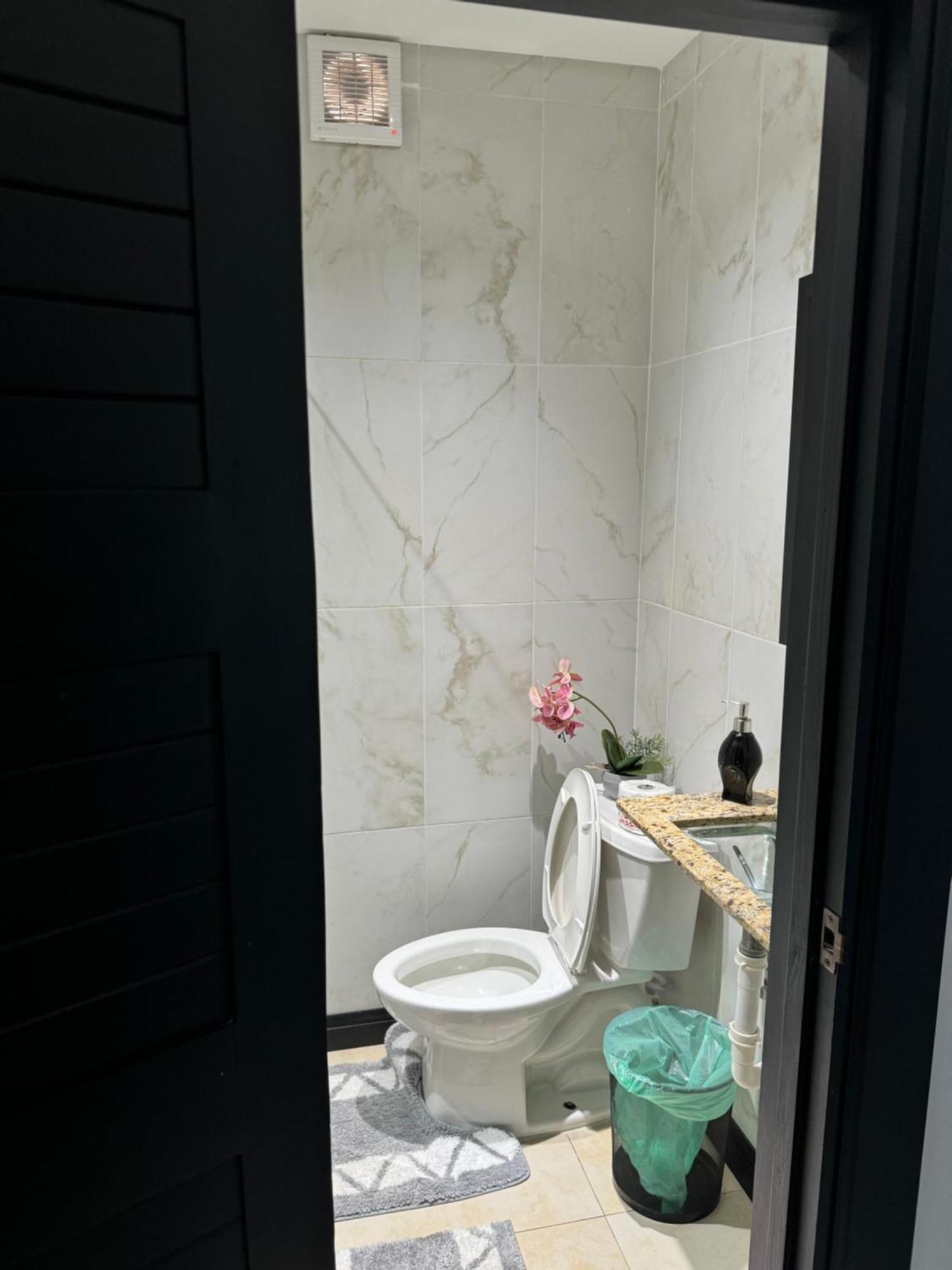 The Jewel Apartment Kingston Luaran gambar